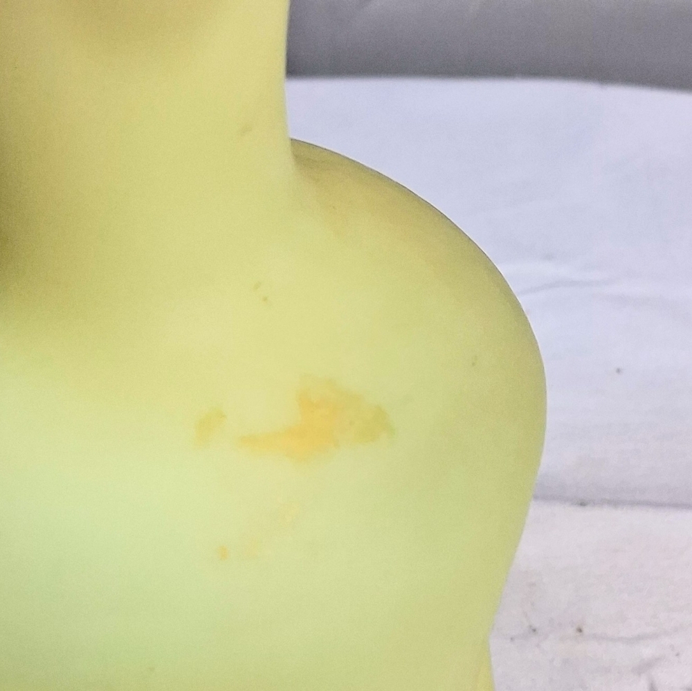 Fenton Glass Collectible Burmese Satin/Yellow Signed Hand Painted Ruffled Vase - Picture 9 of 9
